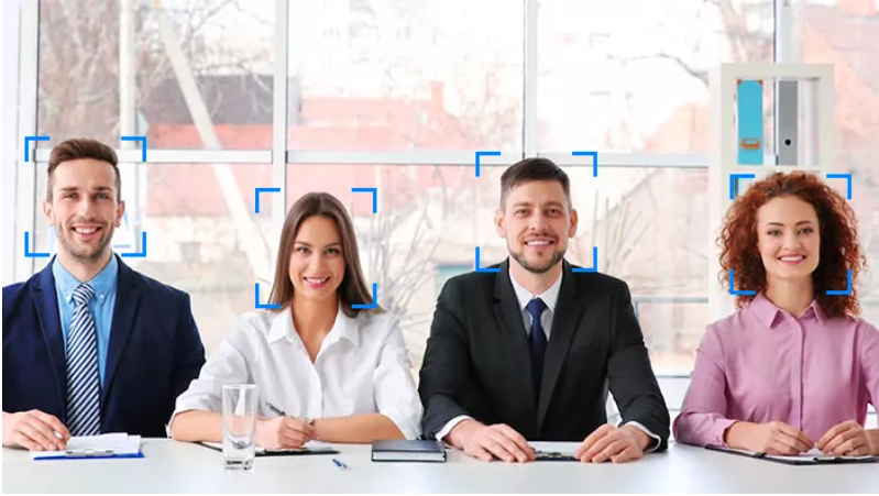 EM05W – Video Soundbar 4K AI cho phòng họp vừa & lớn, tích hợp camera ePTZ, mic không dây, âm thanh cao cấp cho họp trực tuyến chuyên nghiệp.